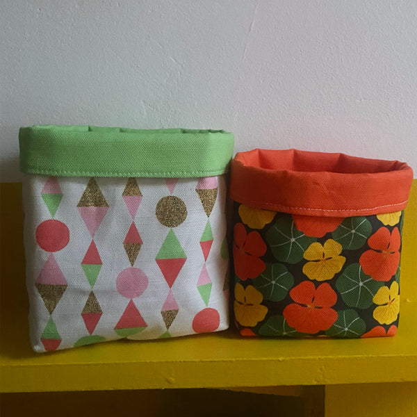 Plant cosy or basket | Nasturtium print