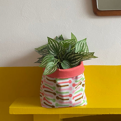 Plant cosy or basket | Colourful shapes print