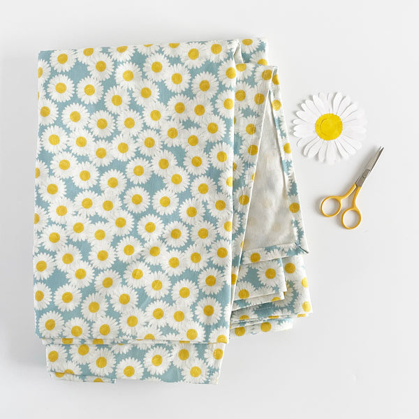 Made to order | Spring daisy tablecloth