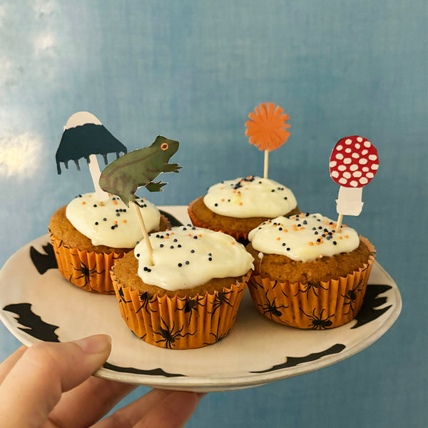 The Autumn joy box - Sew your own decoration kit with seasonal treats