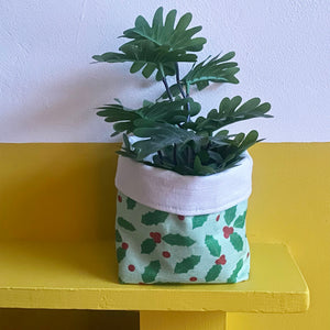 Small plant cosy or basket | holly print