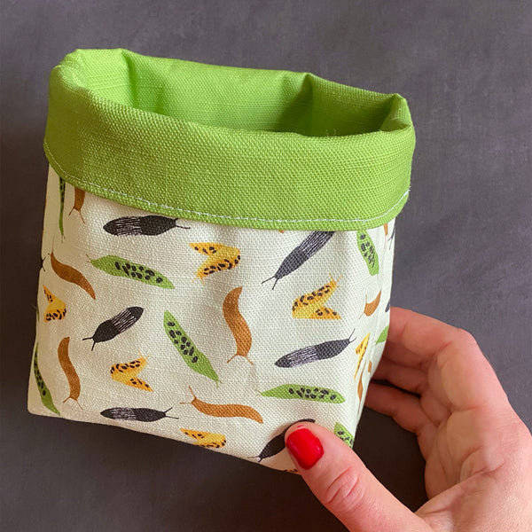 Plant cosy or basket | Slug print