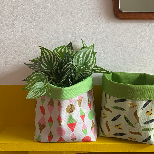 Plant cosy or basket | Geometric shapes print