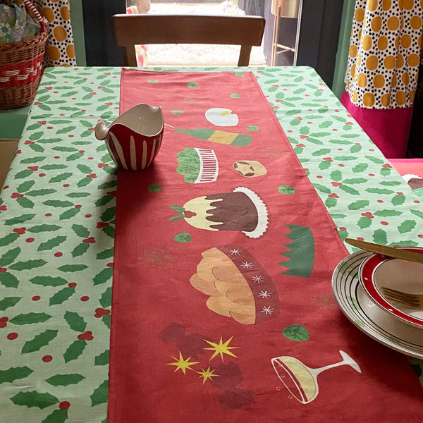 Christmas Holly Tablecloth