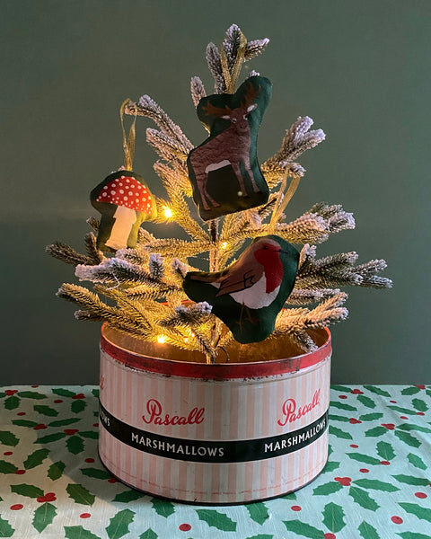 Make Your Own Set of Woodland Christmas Tree Decorations