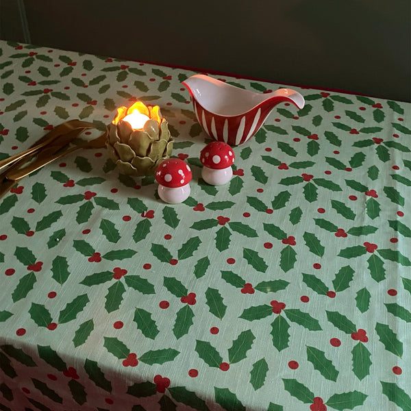 Christmas tablecloth | holly and berry print