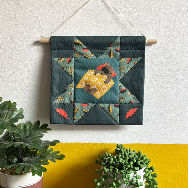 Mini quilt wall hanging | Sleepy hibernating bear